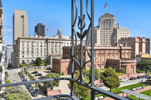 1190 Sacramento St Unit 6, San Francisco, CA 94108 - property's view of city