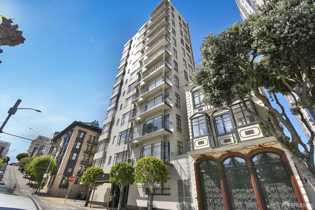 1190 Sacramento St Unit 6, San Francisco, CA 94108 - photo 1
