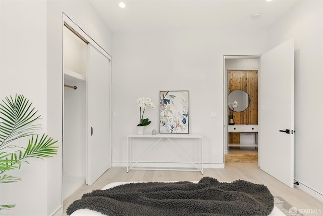 4038 18th St, San Francisco, CA 94114 - corridor featuring recessed lighting