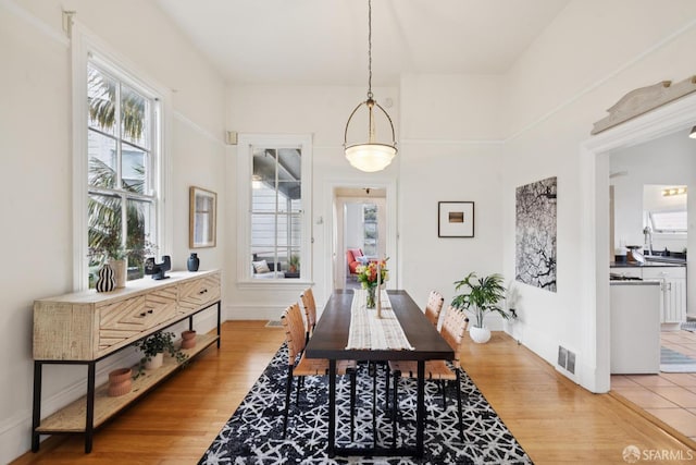 269 Chattanooga St, San Francisco, CA 94114 - dining space featuring healthy amount of natural light, light wood finished floors, and baseboards