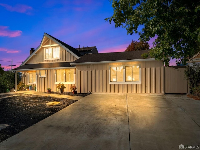 view of front of house