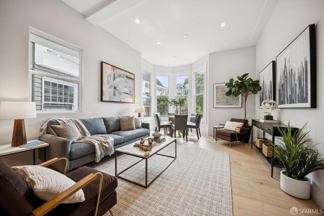 102 Baker St Unit B, San Francisco, CA 94117 - living room featuring light wood finished floors and recessed lighting