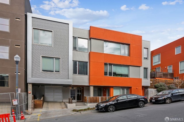 570 Innes Ave Unit 304, San Francisco, CA 94124 - photo 1