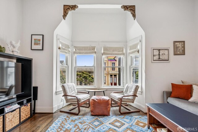 2922 Pine St, San Francisco, CA 94115 - living area with baseboards and wood finished floors