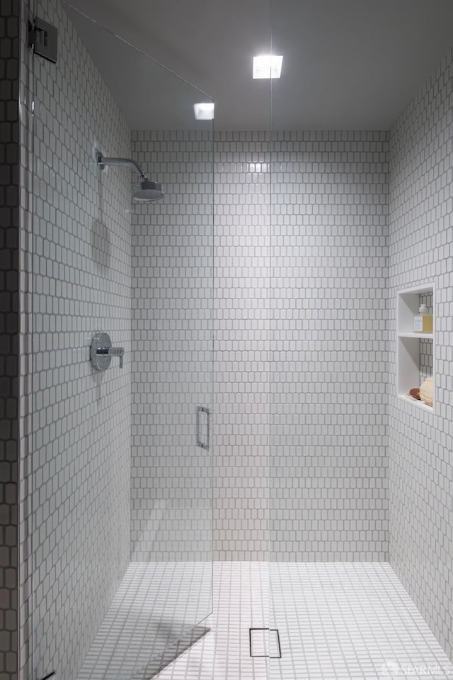 bathroom with walk in shower