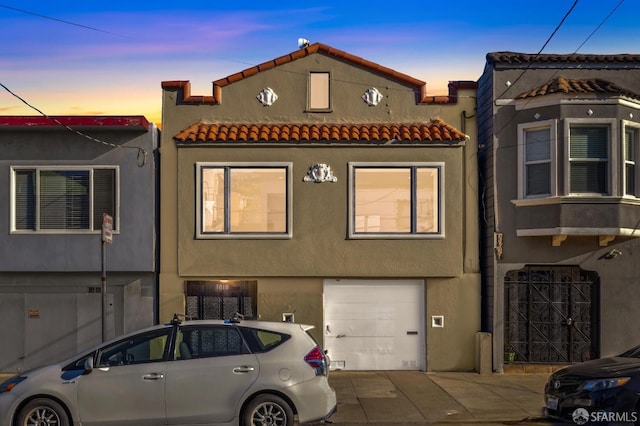 view of front of house featuring a garage