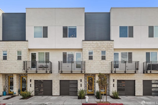 3821 Wattling St, Oakland, CA 94601 - view of property featuring a garage and driveway
