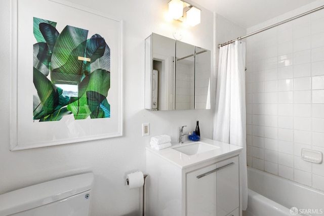 full bath with vanity, toilet, and shower / tub combo with curtain