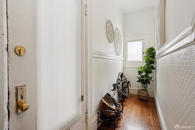 1483 Guerrero St, San Francisco, CA 94110 - hall featuring wood finished floors