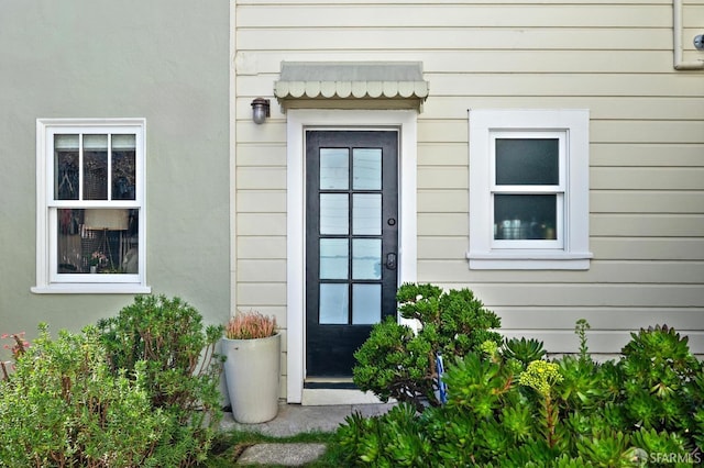 view of entrance to property