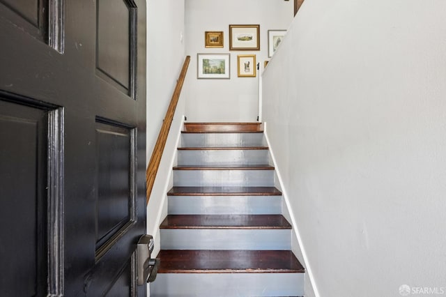 50 Perine Pl, San Francisco, CA 94115 - view of staircase