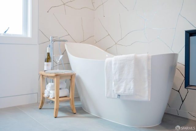 interior details with a freestanding tub