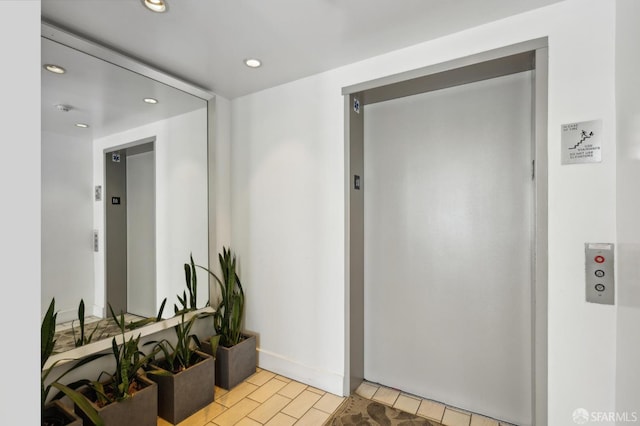 566 S Van Ness Ave Unit 31, San Francisco, CA 94110 - corridor featuring elevator and recessed lighting