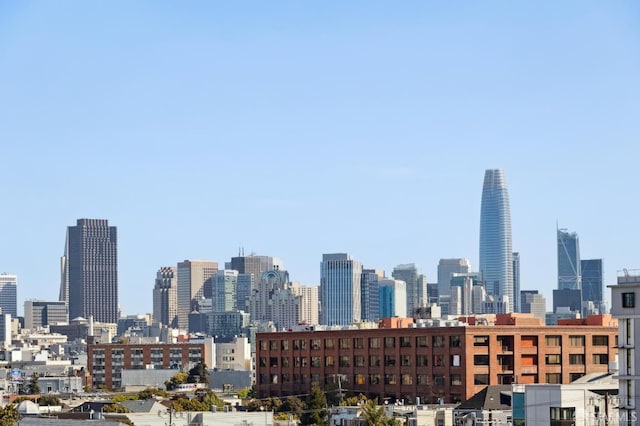 566 S Van Ness Ave Unit 31, San Francisco, CA 94110 - skyline view