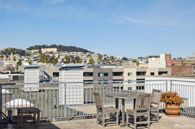 566 S Van Ness Ave Unit 31, San Francisco, CA 94110 - view of deck