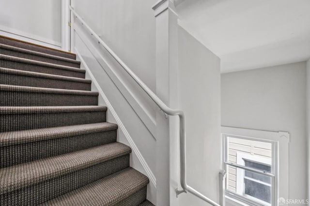 207 Eureka St, San Francisco, CA 94114 - view of staircase