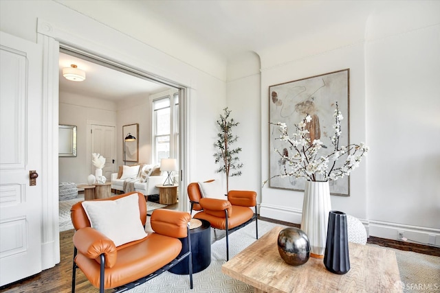 27 Hartford St, San Francisco, CA 94114 - living area with wood finished floors and baseboard heating