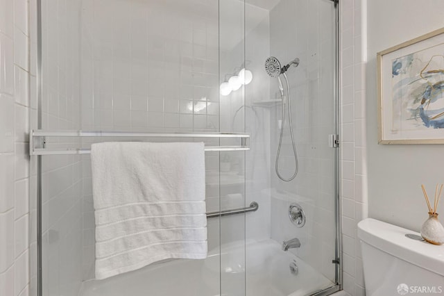 1734 Bay St Unit 103, San Francisco, CA 94123 - full bath featuring enclosed tub / shower combo and toilet