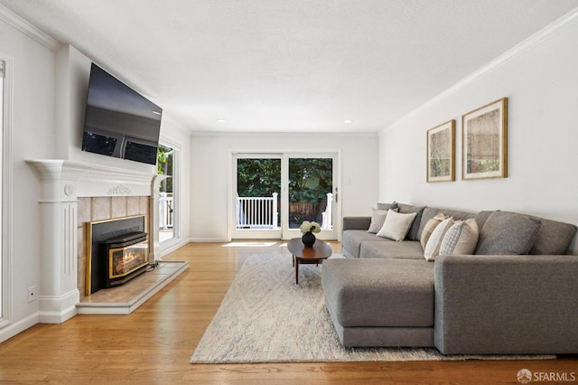 744 Crompton Rd, Redwood City, CA 94061 - living area with wood finished floors, ornamental molding, and recessed lighting