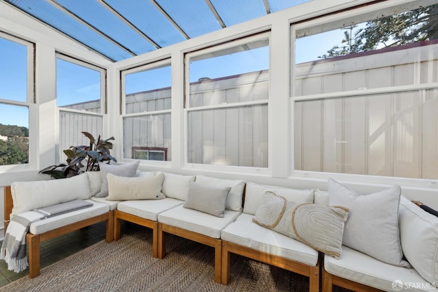 sunroom with vaulted ceiling