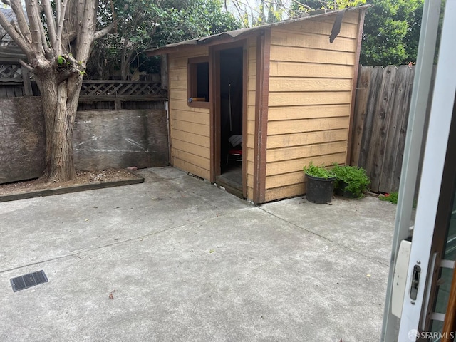 2113 Mandarin Way, Antioch, CA 94509 - view of shed featuring fence