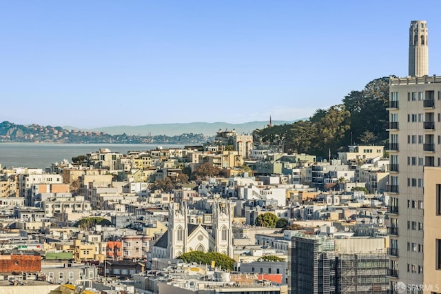 city view featuring a mountain view