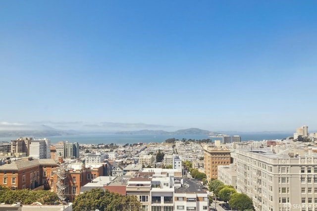 2000 Washington St Unit 4, San Francisco, CA 94109 - city view with a mountain backdrop