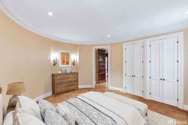 2000 Washington St Unit 4, San Francisco, CA 94109 - bedroom featuring ornamental molding, baseboards, two closets, and recessed lighting
