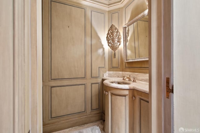 2000 Washington St Unit 4, San Francisco, CA 94109 - bathroom with vanity and a decorative wall