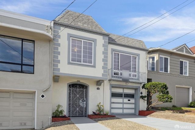 view of front of home featuring a garage