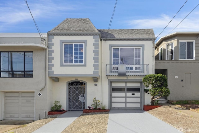 view of front of house with a garage