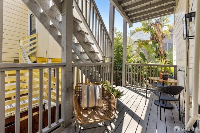 69 Pond St, San Francisco, CA 94114 - view of wooden deck
