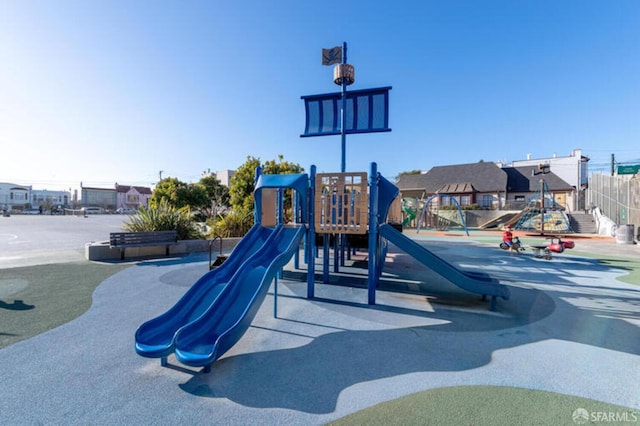 651 29th Ave, San Francisco, CA 94121 - view of communal playground