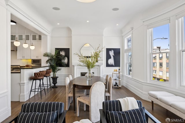 2427 Franklin St, San Francisco, CA 94123 - dining area with dark wood finished floors and recessed lighting