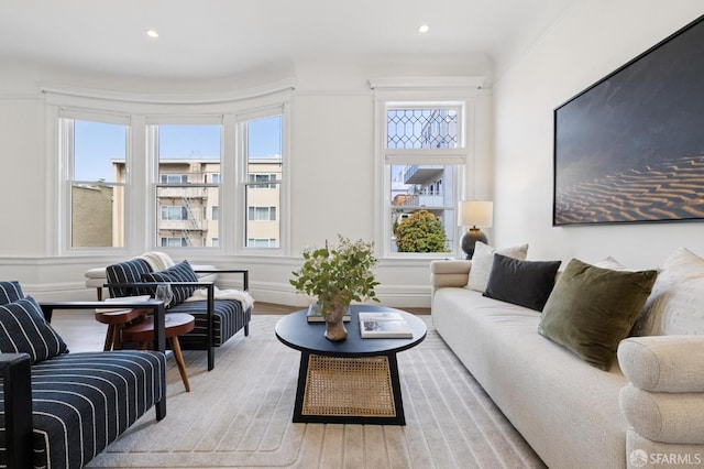 2427 Franklin St, San Francisco, CA 94123 - living area featuring wood finished floors and recessed lighting