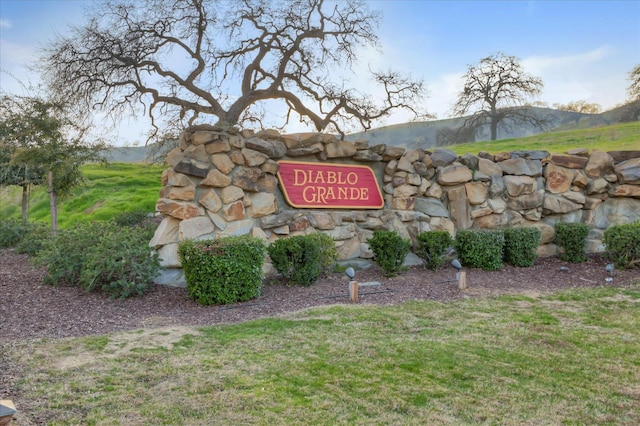 21051 Pinot Noir Dr, Patterson, CA 95363 - view of community / neighborhood sign
