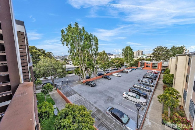 1315 Laguna St Unit 6, San Francisco, CA 94115 - view of uncovered parking lot