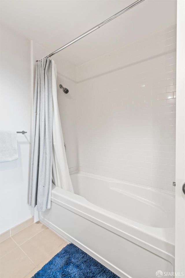 38 N Almaden Blvd Unit 1419, San Jose, CA 95110 - full bath with shower / tub combo and tile patterned floors