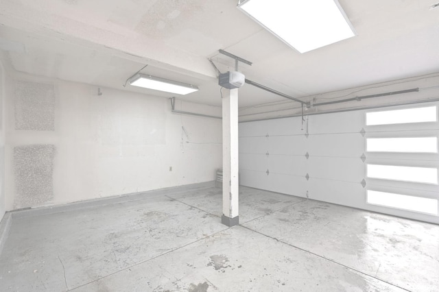 11 Sparta St, San Francisco, CA 94134 - garage with a garage door opener