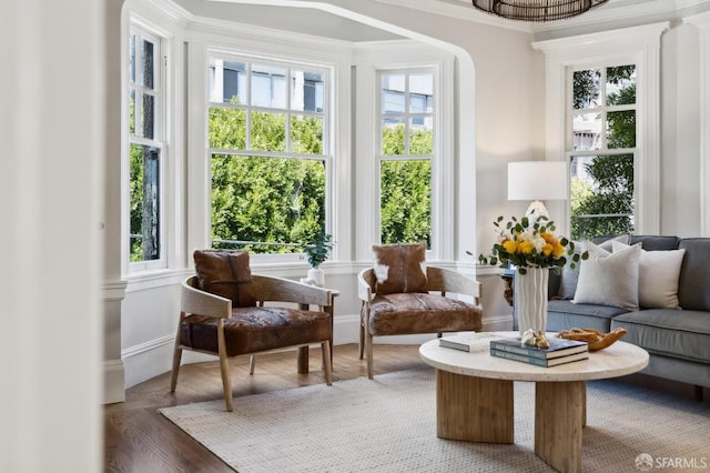 1856 Franklin St Unit 4, San Francisco, CA 94109 - sitting room with plenty of natural light and crown molding