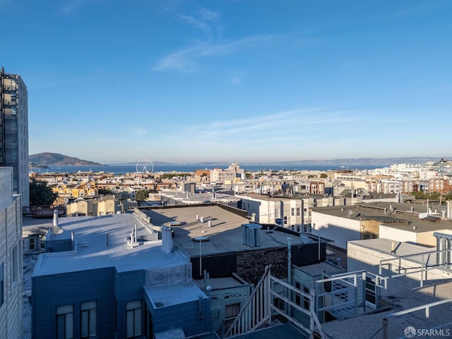 view of city featuring a mountain view