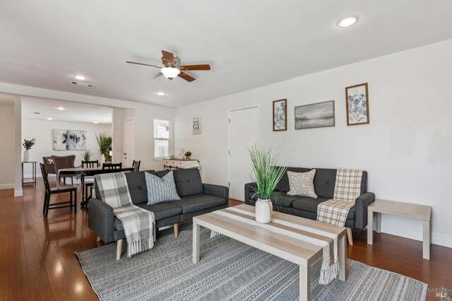 137 Saint Marys Pl, Vallejo, CA 94589 - photo 6