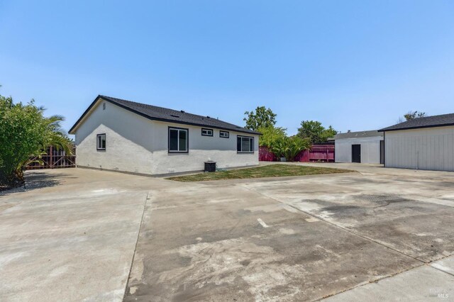 137 Saint Marys Pl, Vallejo, CA 94589 - photo 21