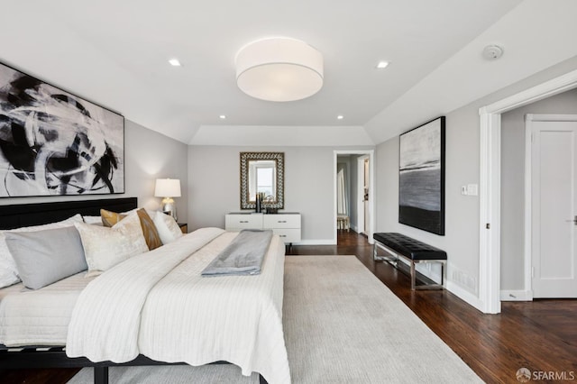 1983 15th Ave, San Francisco, CA 94116 - bedroom featuring dark wood-style floors and recessed lighting