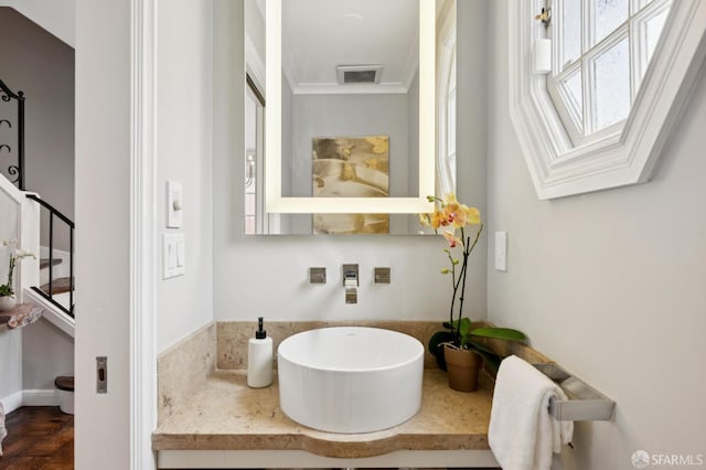 1983 15th Ave, San Francisco, CA 94116 - bathroom with a skylight and crown molding