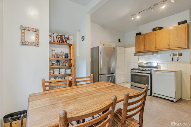428 Monterey Blvd, San Francisco, CA 94127 - kitchen featuring stainless steel appliances and under cabinet range hood