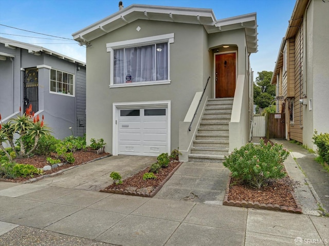 view of front of house featuring a garage