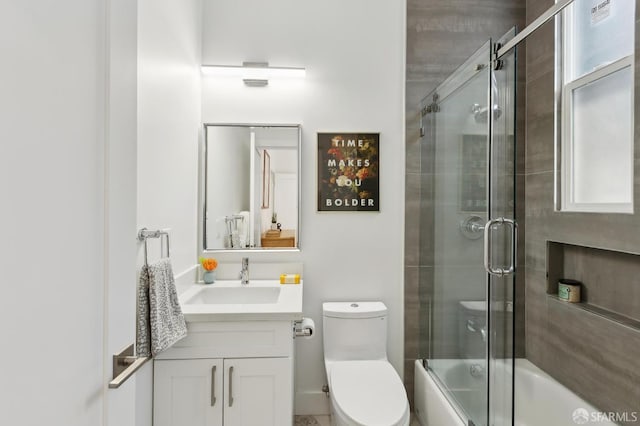 2237 Bryant St Lower, Lower, San Francisco, CA 94110 - full bathroom with vanity, toilet, and enclosed tub / shower combo