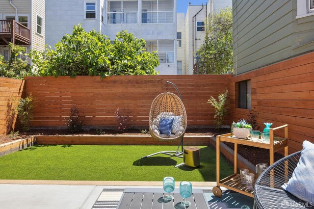 2237 Bryant St Lower, Lower, San Francisco, CA 94110 - view of yard