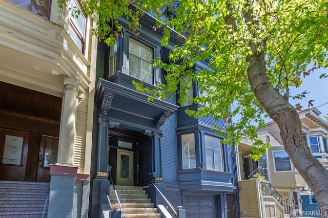 2237 Bryant St Lower, Lower, San Francisco, CA 94110 - property entrance featuring a garage